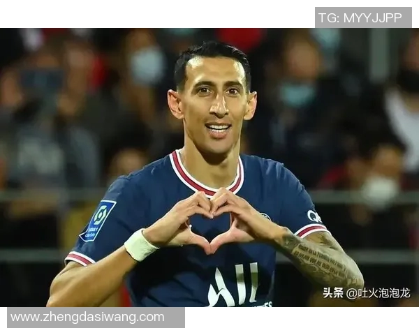 足球明星喜迎新生命分享怀孕庆祝照片温馨瞬间感动无数球迷