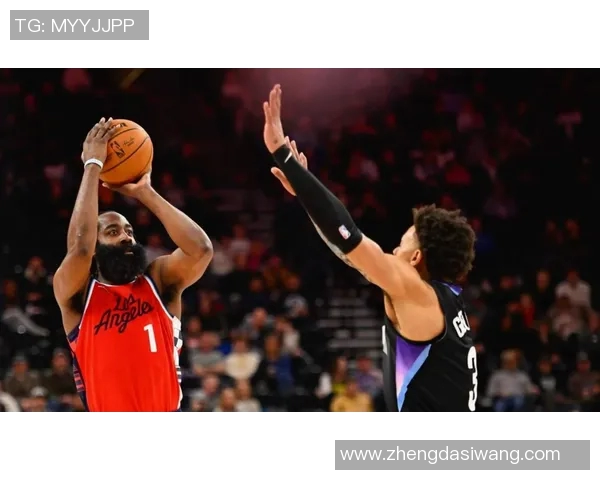 最新篮球明星崛起引发热议他们的表现如何改变比赛格局和球迷期待